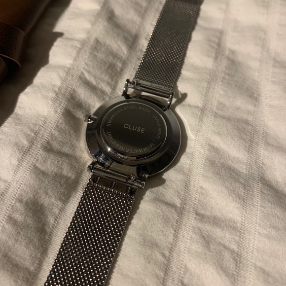❌SOLD❌Cluse Silver Mesh Watch - Picture 6 of 7
